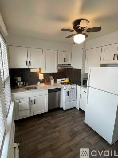 Main picture of 520 3rd Ave