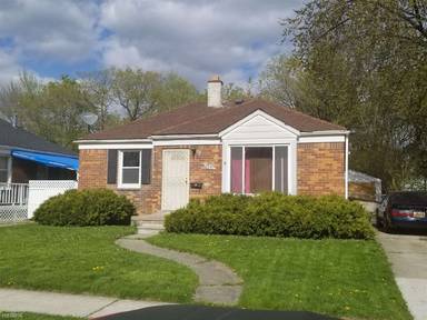 Main picture of 8890 Greenview Ave