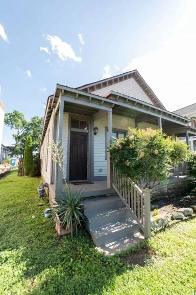 Main picture of 4805 Illinois Ave