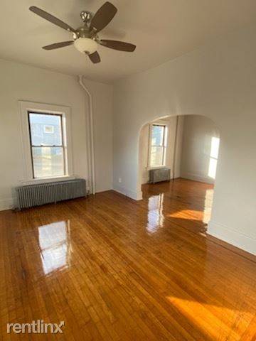 Main picture of 117 S Stevens Ave