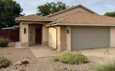 Main picture of 305 E Mescalero Rd