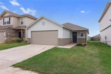 Main picture of 9509 NW 118th St