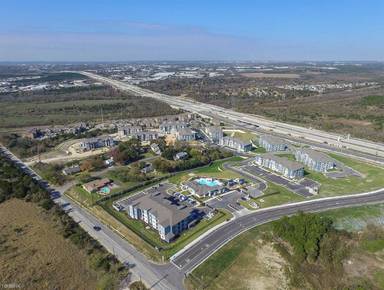 Main picture of Springdale & 290