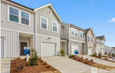 Main picture of 906 Falls Grove Trl