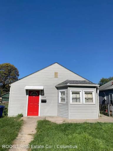 Main picture of 1334 E 15th Ave