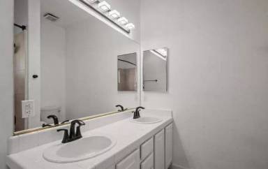 Main picture of 2029 S Mackenzie Cir