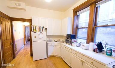 Main picture of 1433 N. Wells