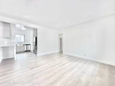 Main picture of 4122 Grand View Blvd