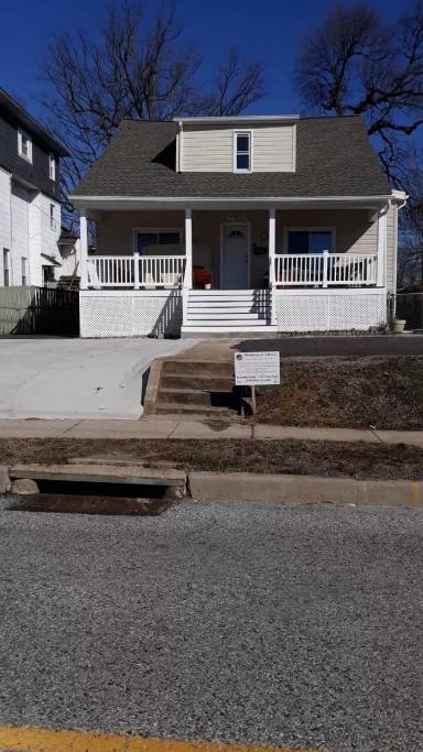 Main picture of 3818 W Cold Spring Ln