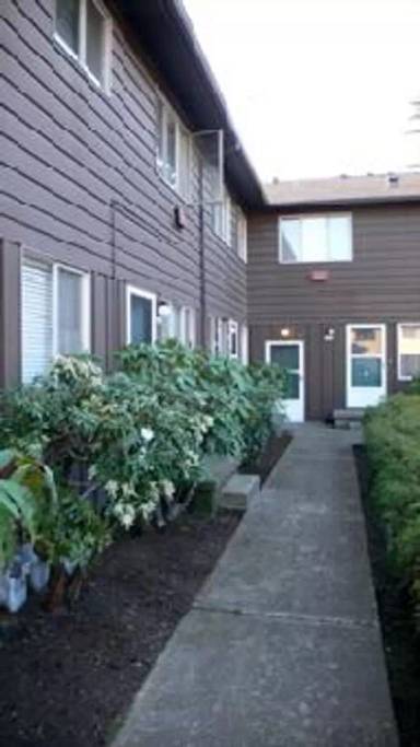Main picture of 3518-3532 SW 11th Ave