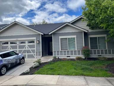 Main picture of 632 John Wayne Dr