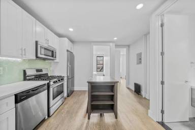 Main picture of 2427 Hoffman St