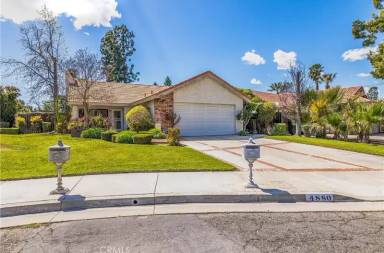 Main picture of 4880 Newport Ln