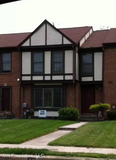 Main picture of 13 Rhodes Pl