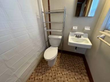 Main picture of 817 Edgewood St