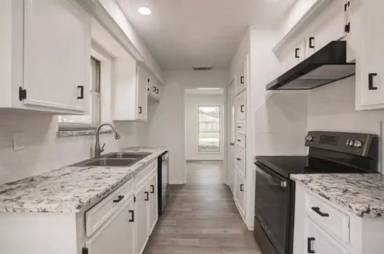 Main picture of 9815 Sagemoss Ln