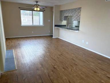 Main picture of 4728 Rhode Island Pl NE
