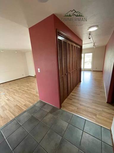 Main picture of 2825 Ione Ave
