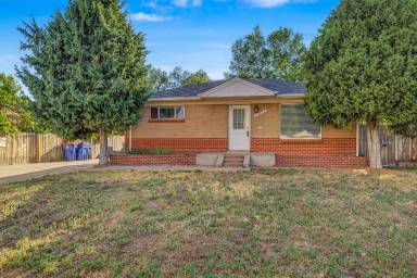 Main picture of 7071 Ruth Way