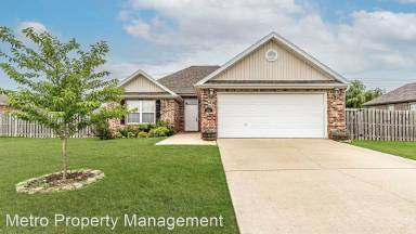 Main picture of 3012 Rosemary Ave