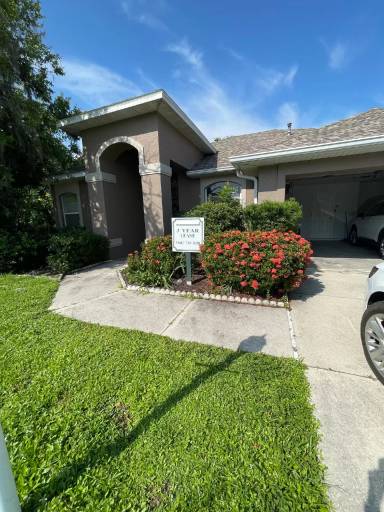 Main picture of 7409 Linden Ln