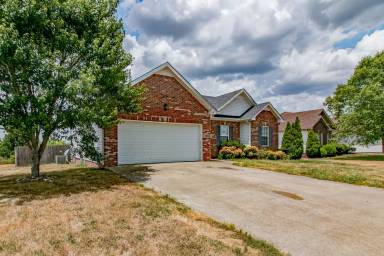 Main picture of 988 Chardea Ct