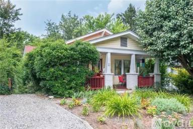 Main picture of 32 Balm Grove Ave