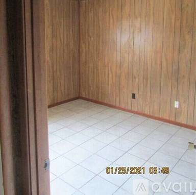 Main picture of 6722 Chipewa St
