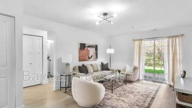 Main picture of 4434 Trumbull St