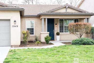 Main picture of 5949 W Babcock Ave