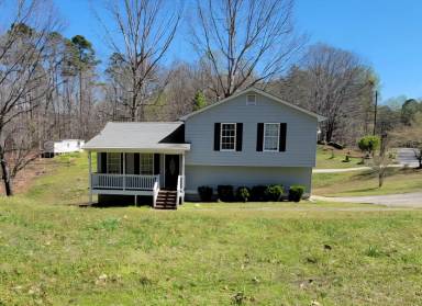 Main picture of 121 Brooke Dr