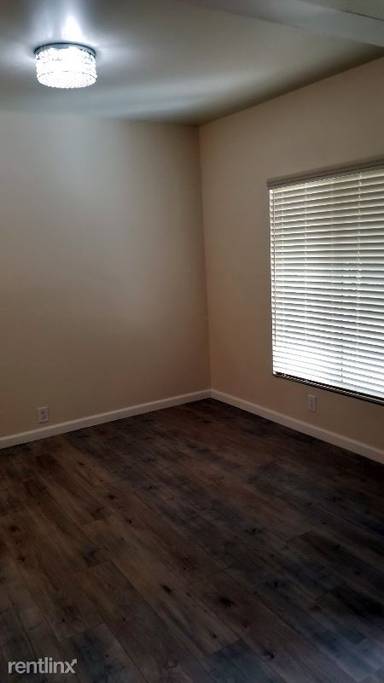 Main picture of 117 N Raymond Ave