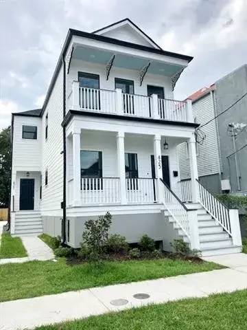 Main picture of 427 S Lopez St