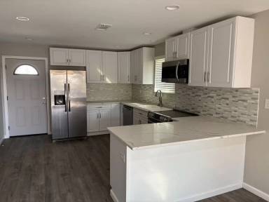 Main picture of 13883 Hackett St