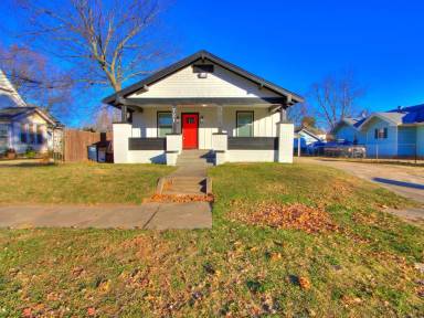 Main picture of 721 N Louisa Ave