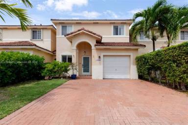 Main picture of Precious Homes At Twin Lakes