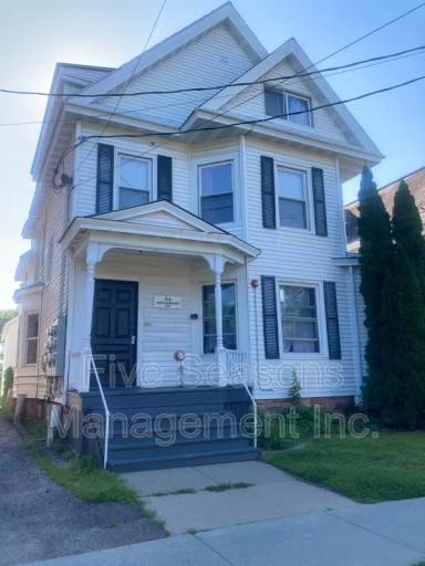 Main picture of 94 North Winooski Avenue