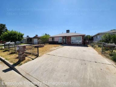 Main picture of 420 Larry St