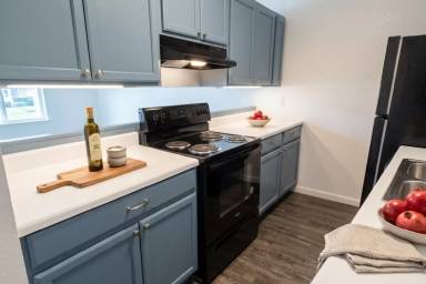 Main picture of 150 W 4th St