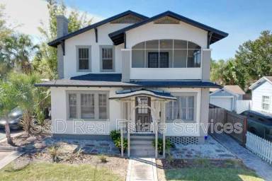 Main picture of 709 1/2 Park Hill Ave