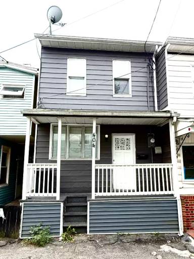 Main picture of 404 W Penn St