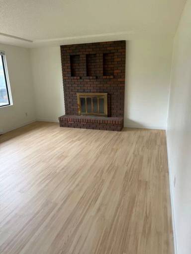 Main picture of 17505 38th Dr NE