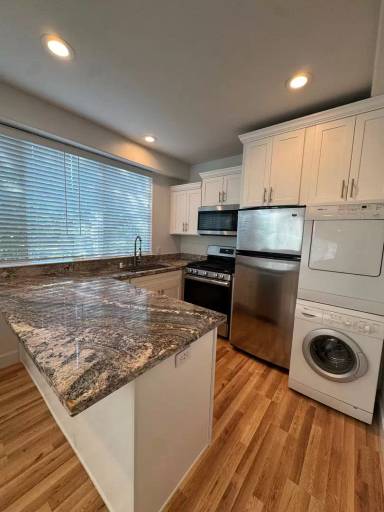 Main picture of 23158 Lone Pine Dr
