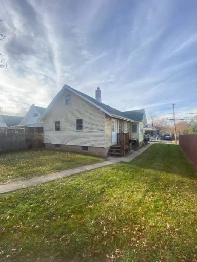 Main picture of 605 Rosemont Ave