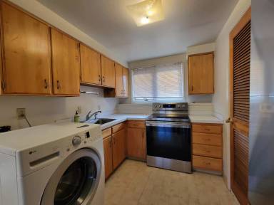 Main picture of 1807 W Beall St