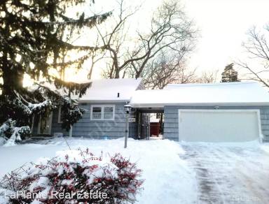 Main picture of 2825 N Holland Sylvania Rd