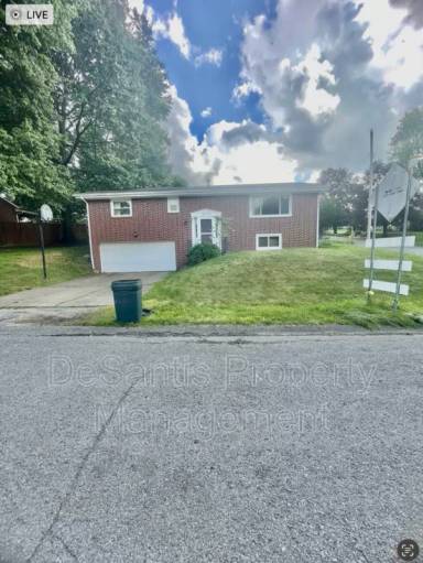 Main picture of 3005 Park Ave