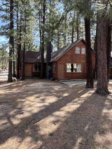 Main picture of 3660 Birch Ave