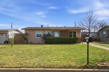 Main picture of 1741 Pasadena Dr