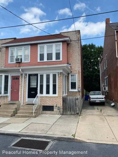 Main picture of 517 3rd St